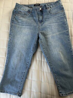 Women's D Jeans-capris  Size 14